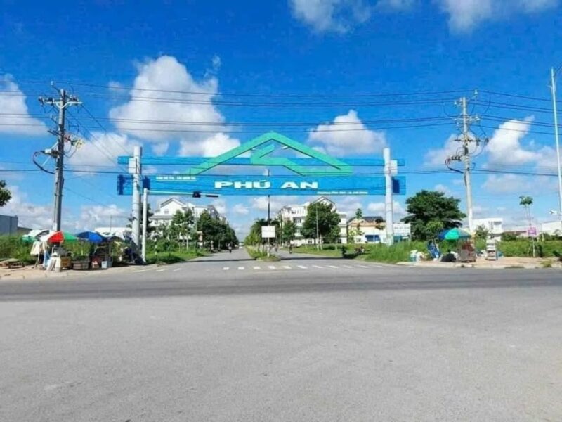 Bán nền 2 mặt tiền B15 Phú An, sổ hồng riêng, giá tốt