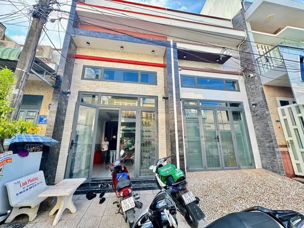 Cho thuê nhà KDC 148 đường 3/2, Ninh Kiều - Giá 13 triệu, mặt tiền đẹp