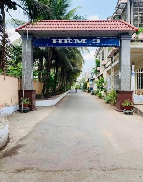 Cho thuê nhà hẻm xe hơi 3 Lê Hồng Phong, Bình Thủy - Giá 3.5tr