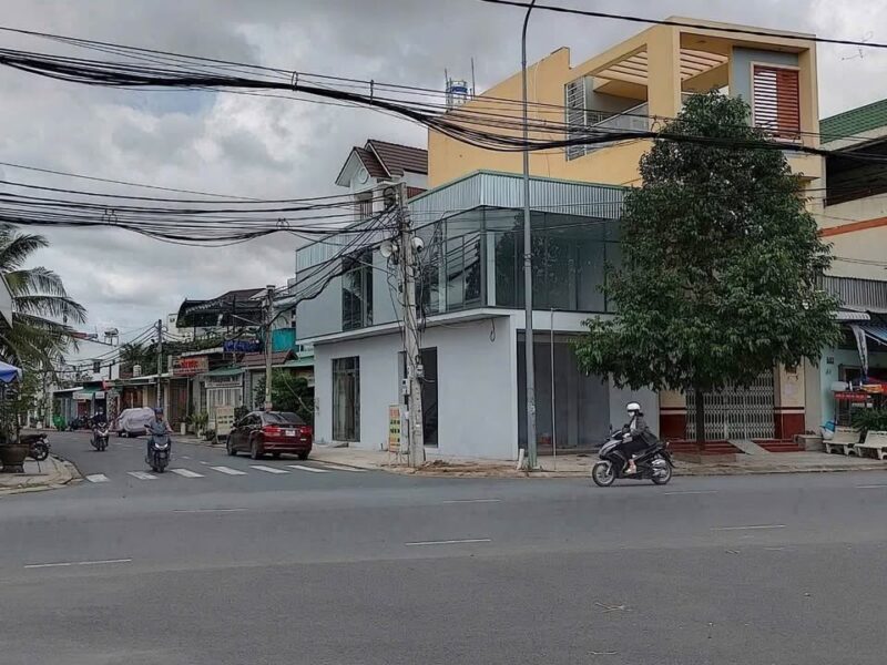 Cho thuê nhà góc 2MT Đồng Văn Cống, Phạm Hữu Lầu, Cần Thơ - 13tr