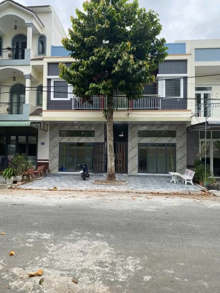 Cho thuê phòng trọ KDC Hồng Loan, máy lạnh, ban công, giá từ 2.3tr